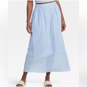 Universal Thread Baby Blue Eyelet
Midi Skirt Lined Elastic Waist Size XL
